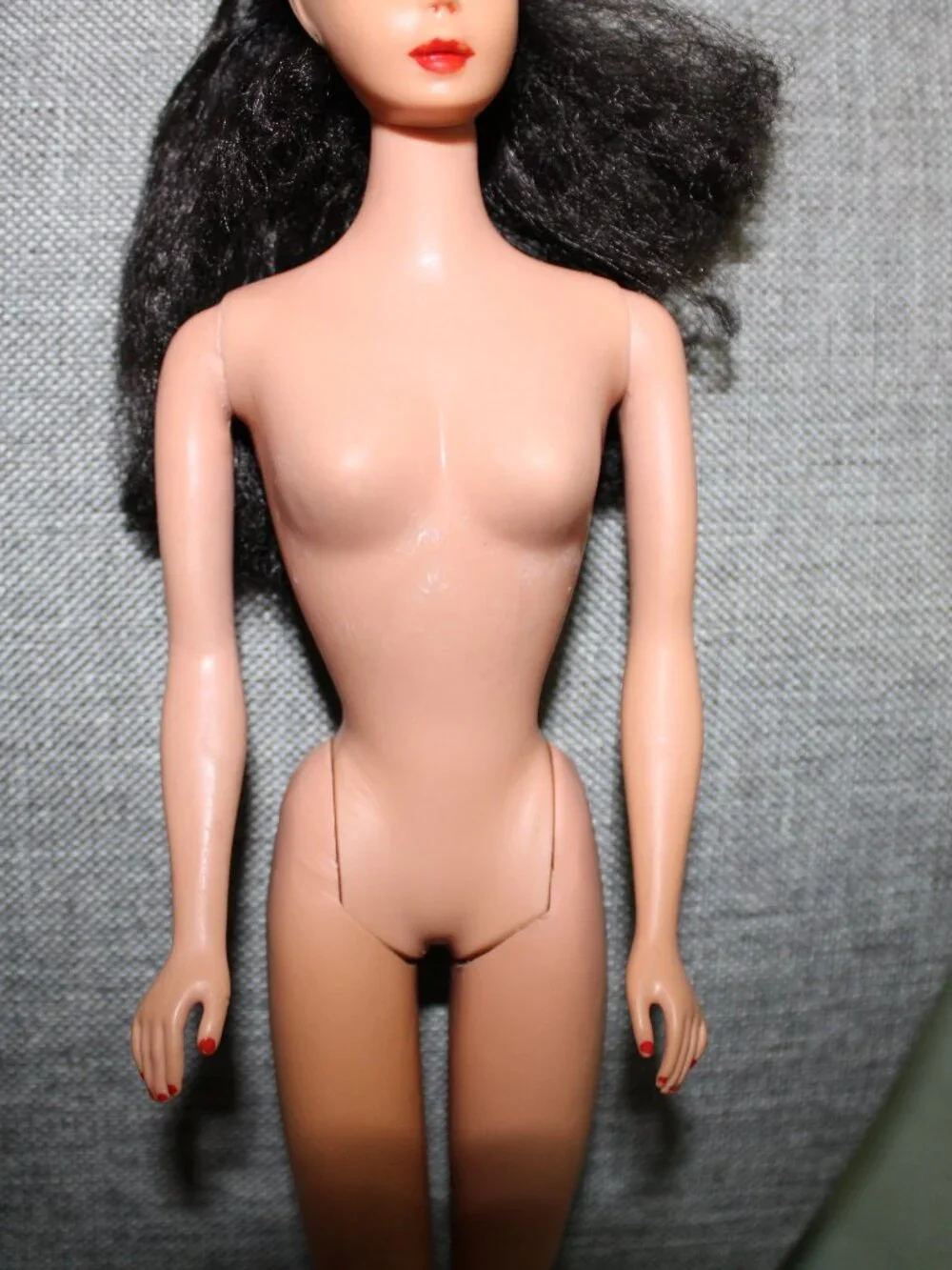 Vintage #4 Barbie Doll Solid Body Brunette Ponytail No Green Ear, Excellent